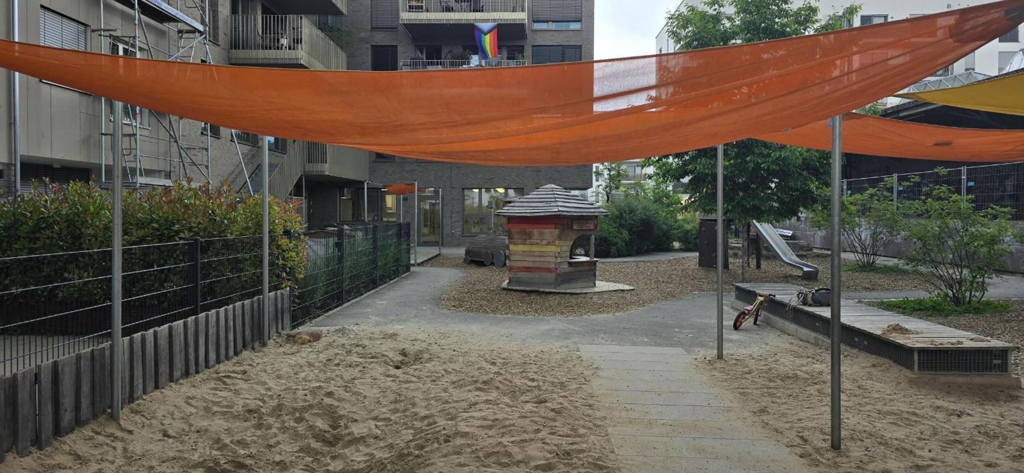 Stadtnahes Gaestezimmer Im Penthouse Bei Esi Tübingen Exteriör bild