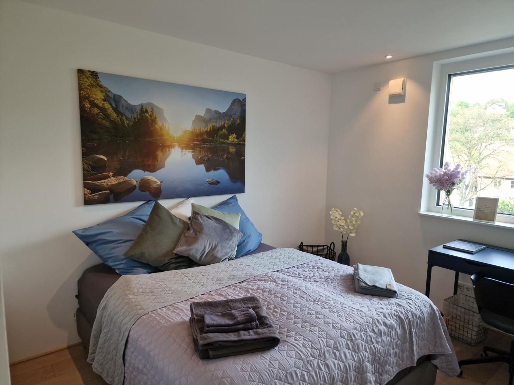 Stadtnahes Gaestezimmer Im Penthouse Bei Esi Tübingen Exteriör bild